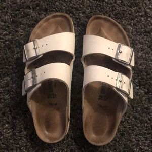 White women’s birkenstock’s